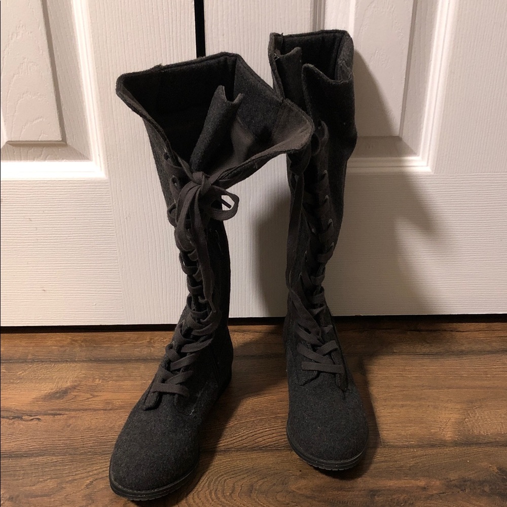 Blowfish Malibu Women's Black Lace-Up Grey Boots, Size 6 1/2